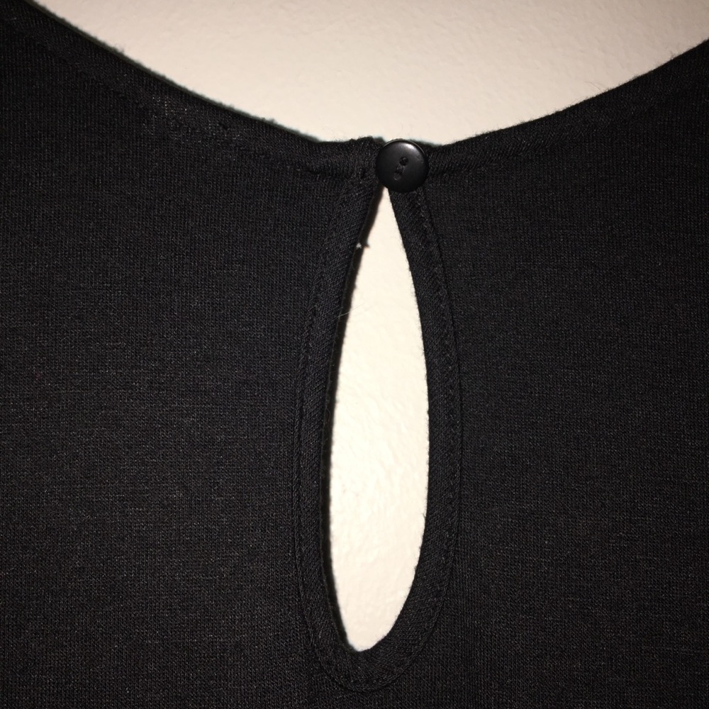 Black sleeveless romper with back keyhole size S - Picture 5 of 8